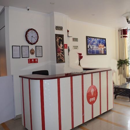 Oyo 10322 Hotel Raja Palace Dharamshala Dış mekan fotoğraf